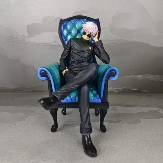 Hgojo on Sofa