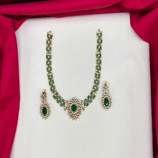Elegant American Diamond emerald Green stones short Necklace