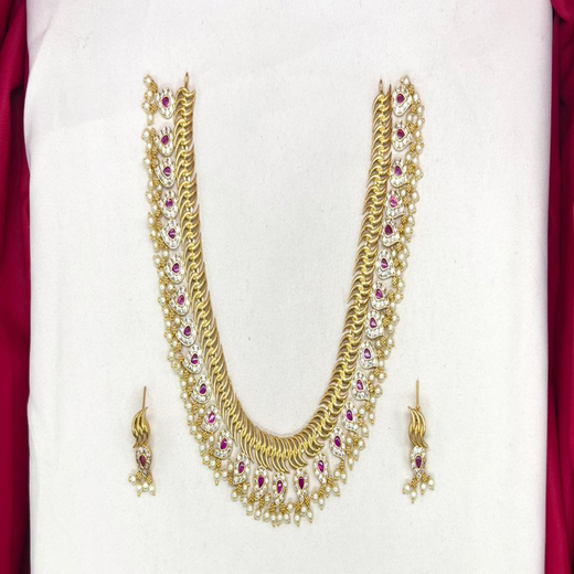 Matte finishing pink stones with white pearls Jalebi Short Necklace