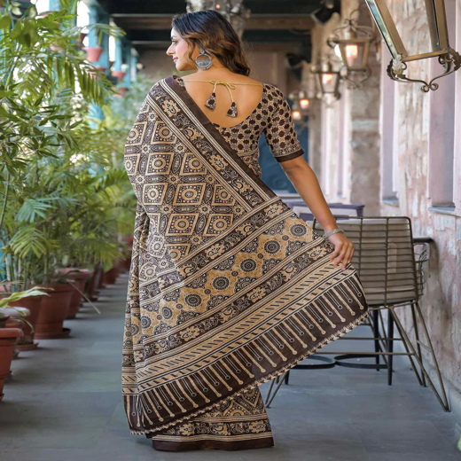 Brown Cotton Printed Saree - Image 4