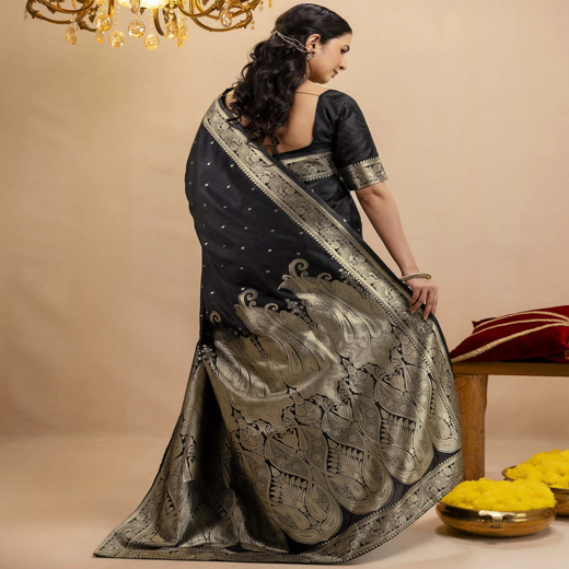 Black Silk Woven Banarasi Saree - Image 4