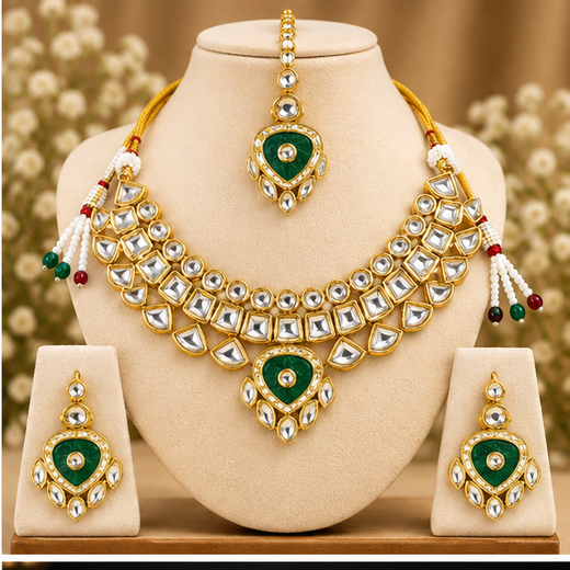 Gold-toned Kundan Stone heavy Choker - Image 2