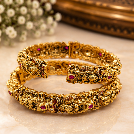 Nakshi Finishing Open-Able With Lord Lakshmi Bangle